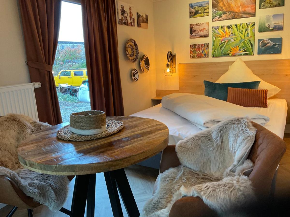 Gladenbach Zu Jeddelohs Bungalows & Apartments -Adult Friendly מראה חיצוני תמונה