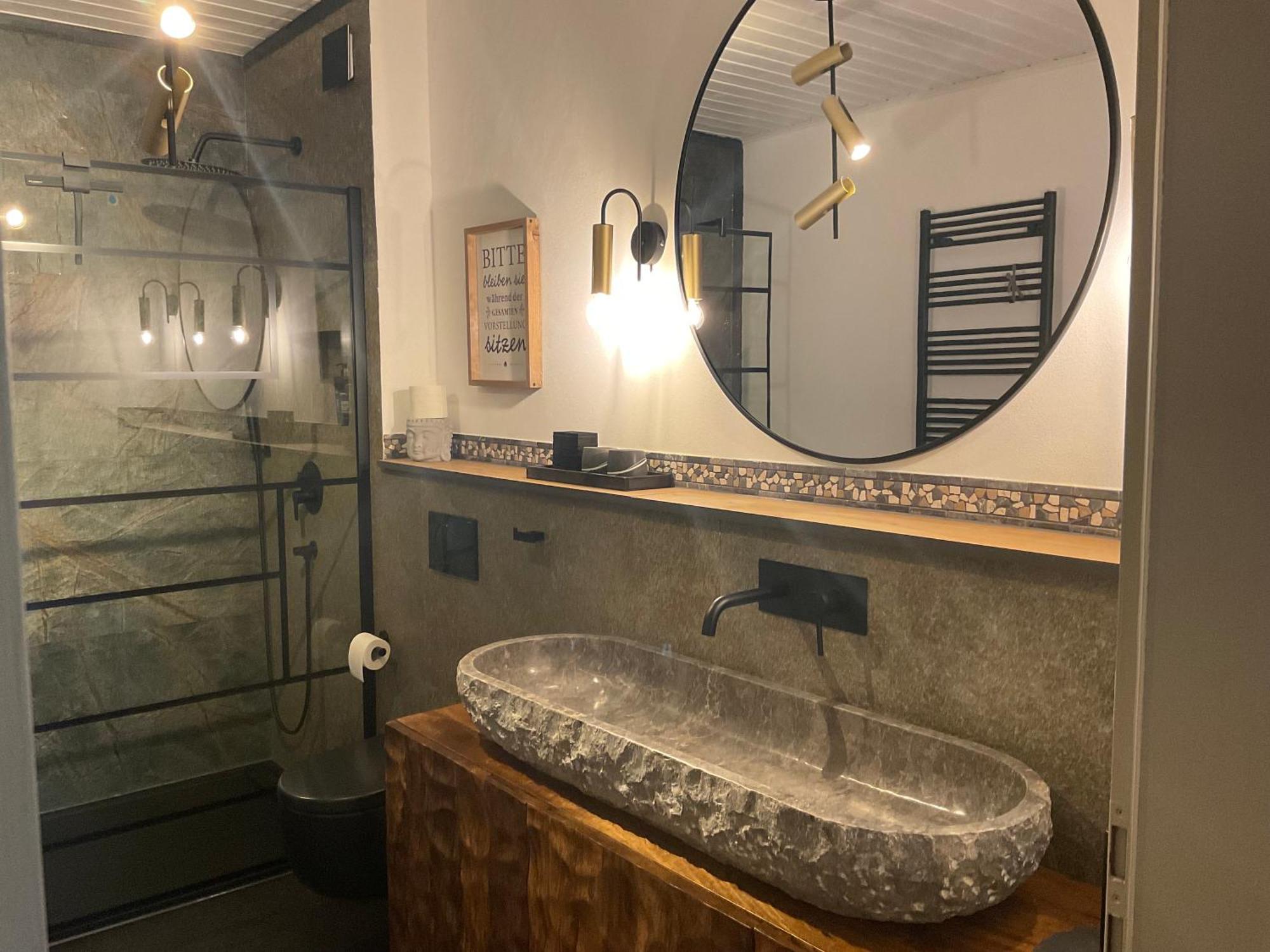 Gladenbach Zu Jeddelohs Bungalows & Apartments -Adult Friendly מראה חיצוני תמונה